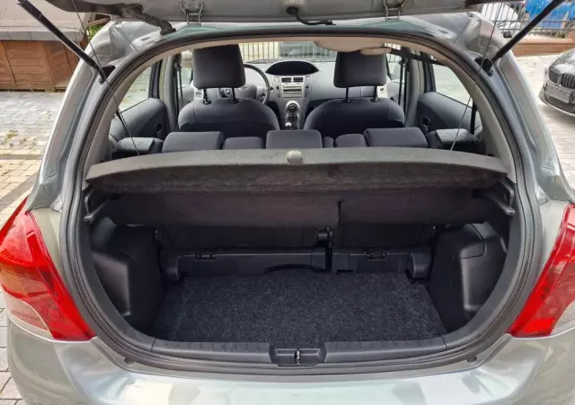 TOYOTA Yaris 1.33 VVT-i Sol