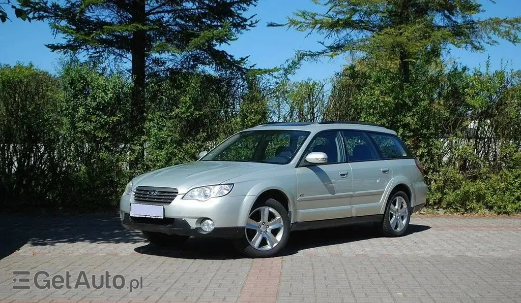 SUBARU Outback 