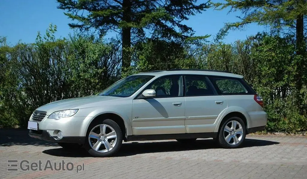 SUBARU Outback 