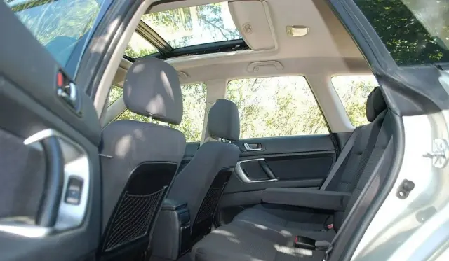SUBARU Outback 