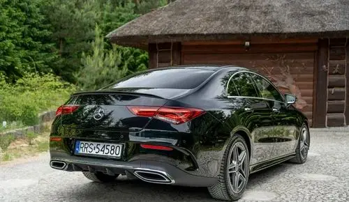 MERCEDES-BENZ CLA 