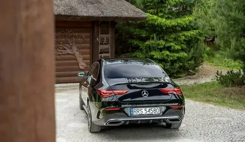 MERCEDES-BENZ CLA 