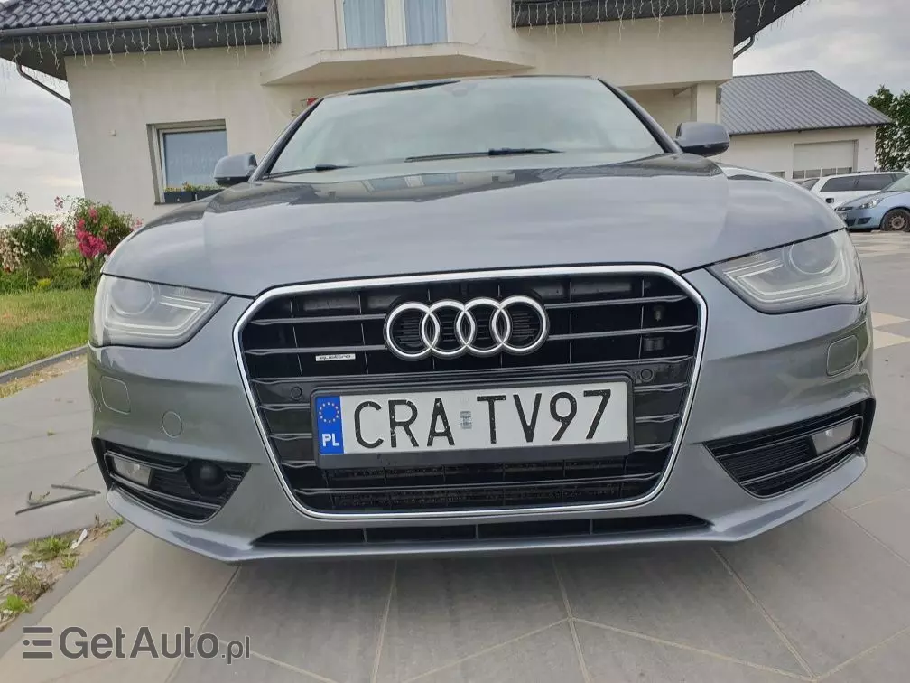 AUDI A4 