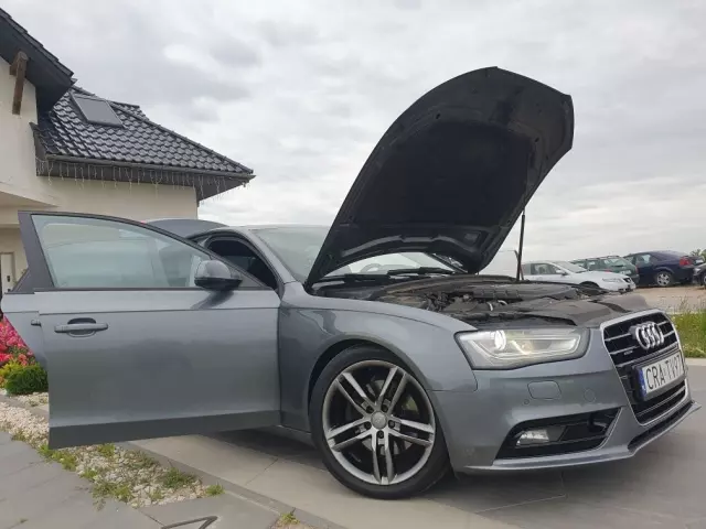 AUDI A4 