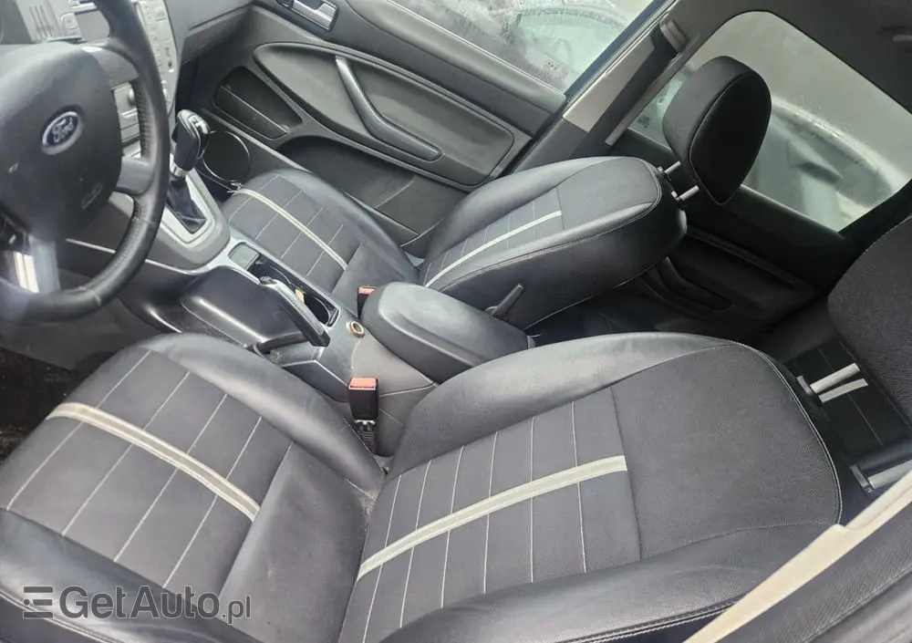 FORD Kuga 2.0 TDCi 4x4 Titanium