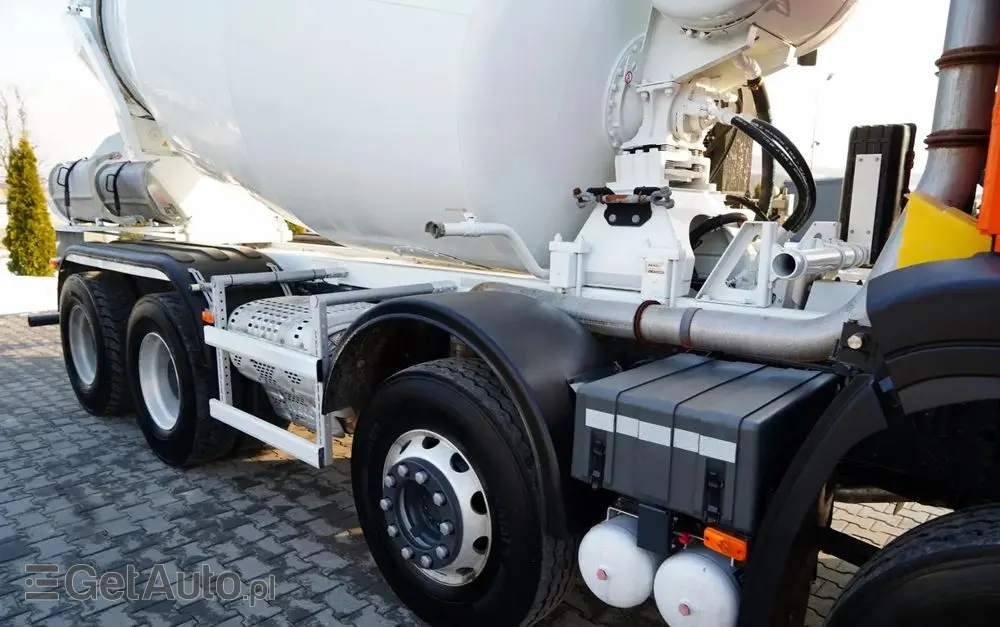 IVECO X-WAY 420 / 8X4 / BETONOMIESZARKA 9 M3 / SCHWING STETTER / AUTOMAT / EURO 6 