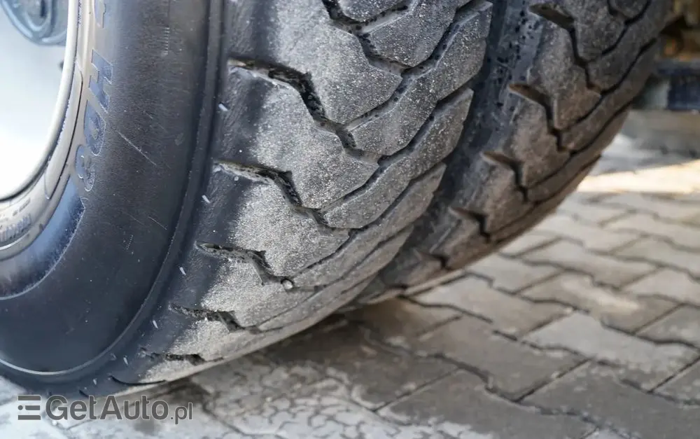 IVECO X-WAY 420 / 8X4 / BETONOMIESZARKA 9 M3 / SCHWING STETTER / AUTOMAT / EURO 6 