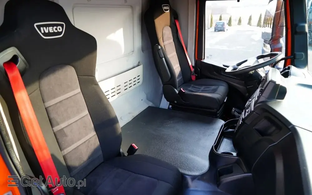 IVECO X-WAY 420 / 8X4 / BETONOMIESZARKA 9 M3 / SCHWING STETTER / AUTOMAT / EURO 6 