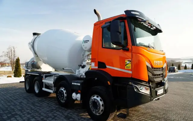 IVECO X-WAY 420 / 8X4 / BETONOMIESZARKA 9 M3 / SCHWING STETTER / AUTOMAT / EURO 6 