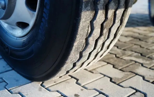 IVECO X-WAY 420 / 8X4 / BETONOMIESZARKA 9 M3 / SCHWING STETTER / AUTOMAT / EURO 6 