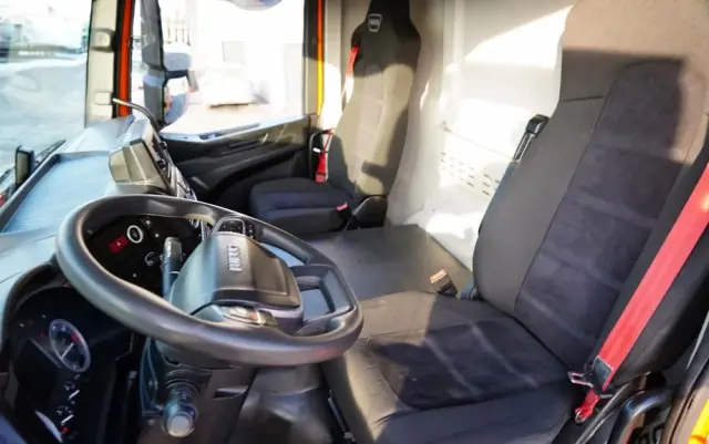 IVECO X-WAY 420 / 8X4 / BETONOMIESZARKA 9 M3 / SCHWING STETTER / AUTOMAT / EURO 6 