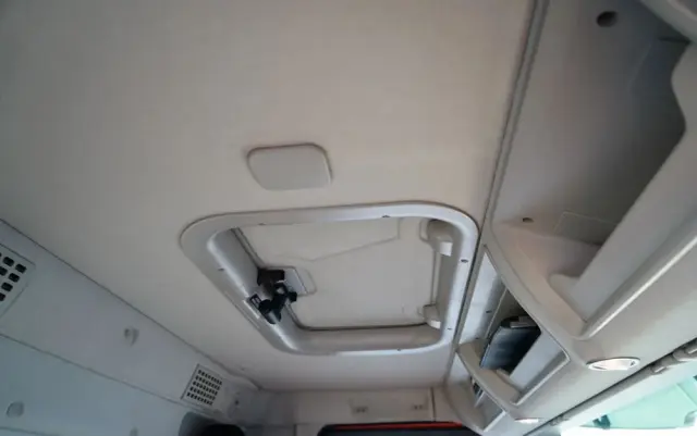 IVECO X-WAY 420 / 8X4 / BETONOMIESZARKA 9 M3 / SCHWING STETTER / AUTOMAT / EURO 6 