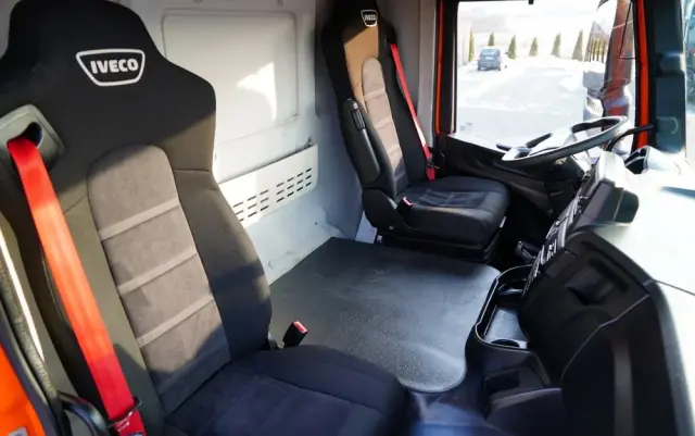 IVECO X-WAY 420 / 8X4 / BETONOMIESZARKA 9 M3 / SCHWING STETTER / AUTOMAT / EURO 6 