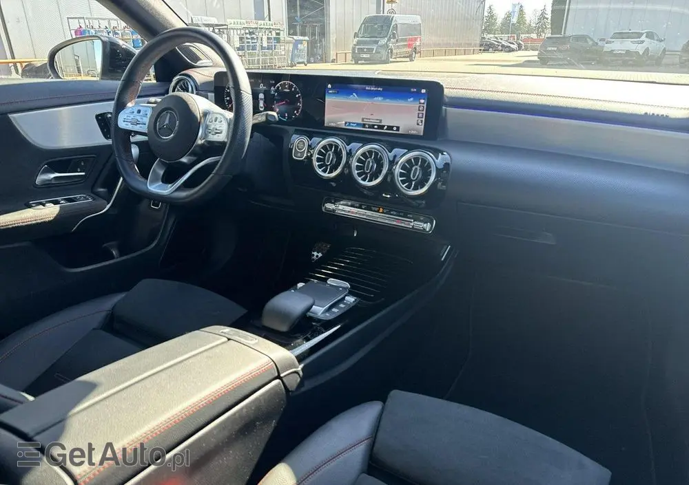 MERCEDES-BENZ CLA 250 4-Matic AMG Line 7G-DCT