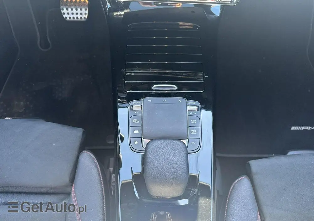 MERCEDES-BENZ CLA 250 4-Matic AMG Line 7G-DCT