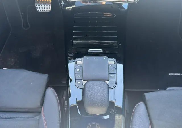 MERCEDES-BENZ CLA 250 4-Matic AMG Line 7G-DCT