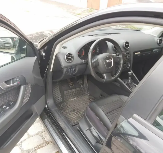 AUDI A3 Sportback 2.0 FSI Ambition