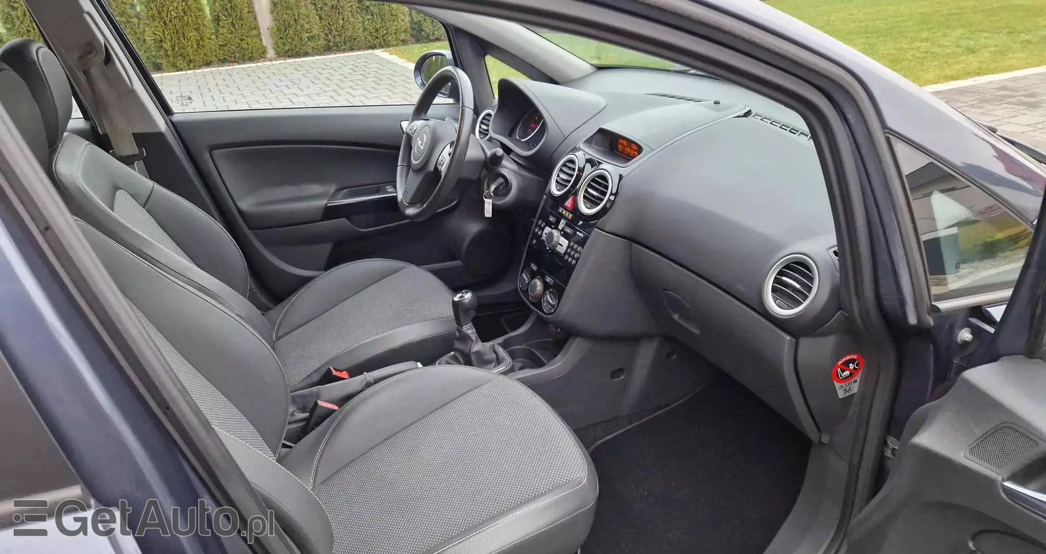 OPEL Corsa 1.4 16V Cosmo