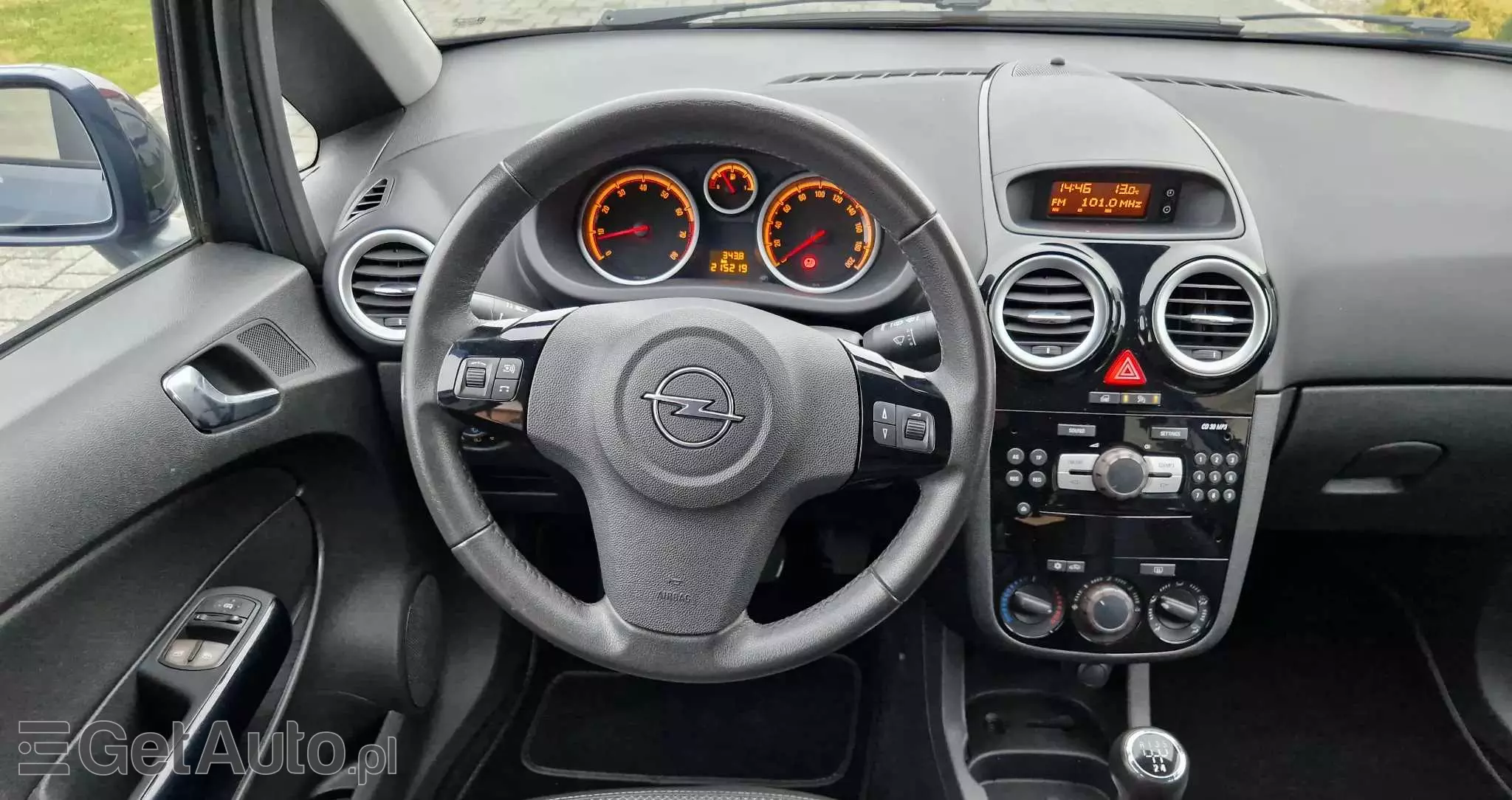 OPEL Corsa 1.4 16V Cosmo