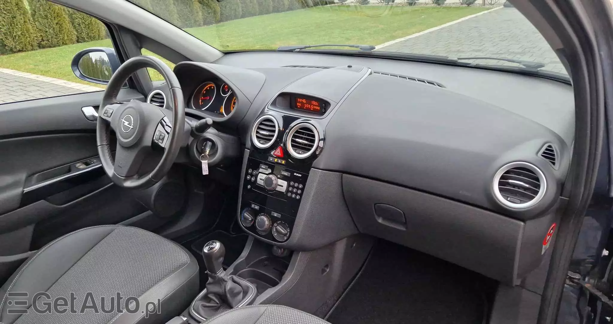 OPEL Corsa 1.4 16V Cosmo