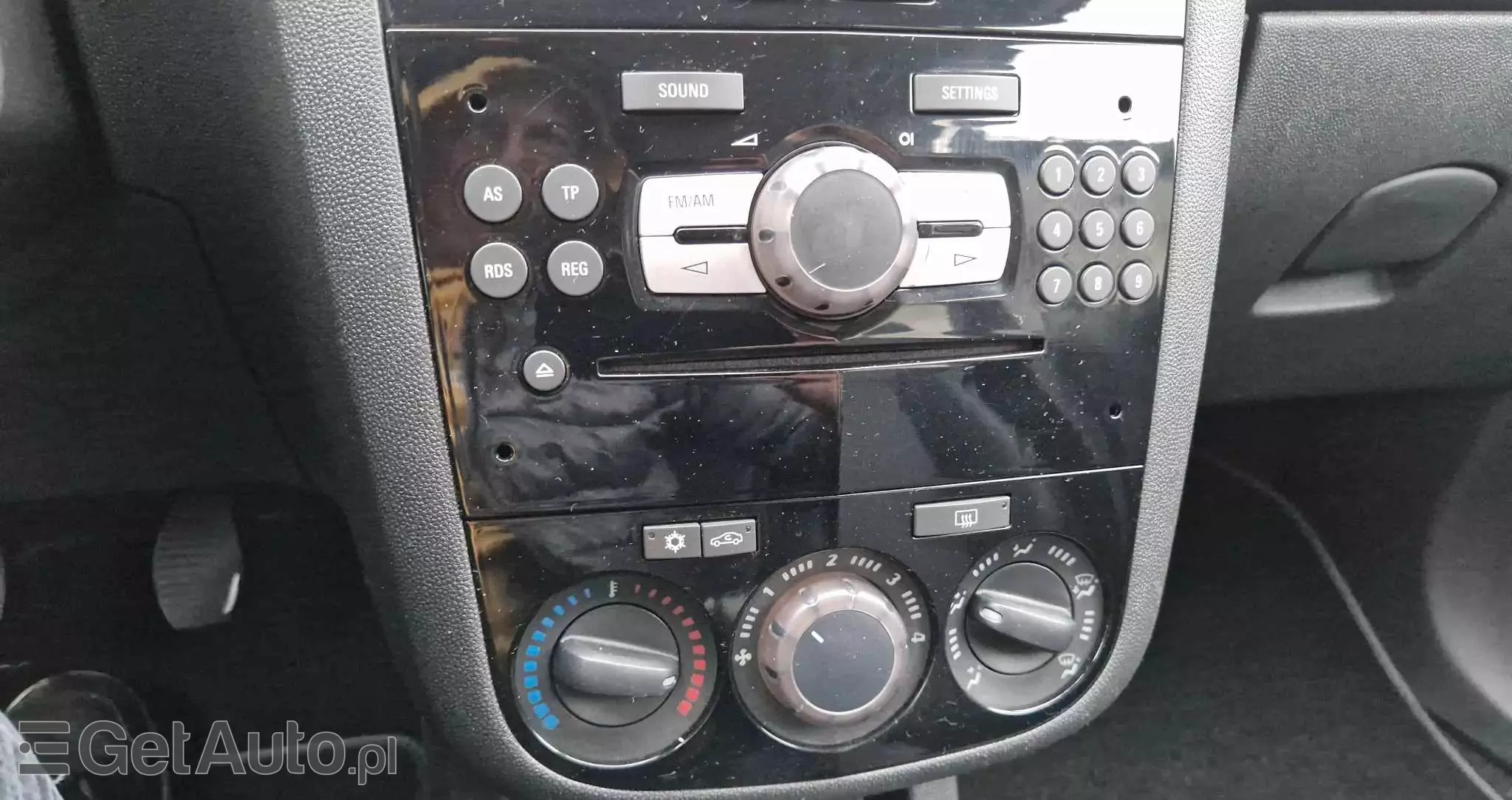 OPEL Corsa 1.4 16V Cosmo