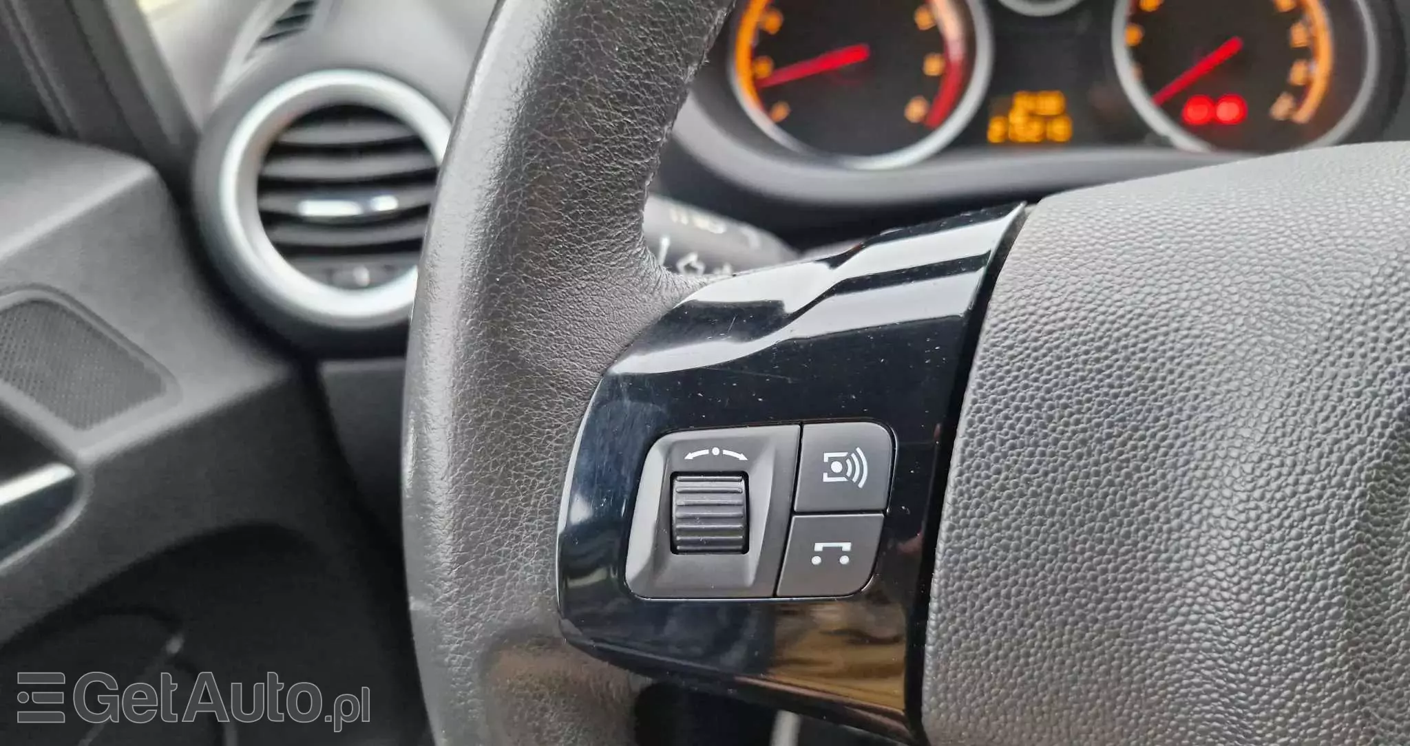 OPEL Corsa 1.4 16V Cosmo