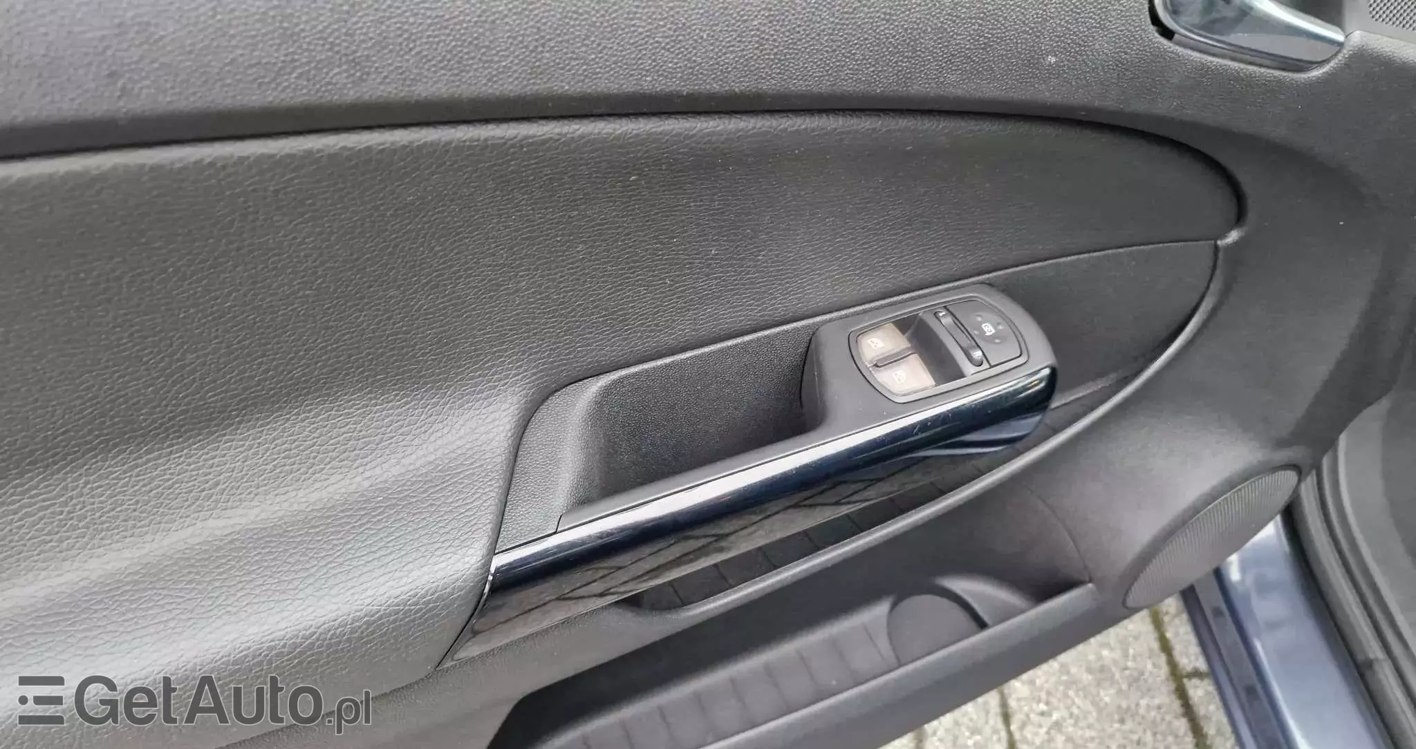 OPEL Corsa 1.4 16V Cosmo