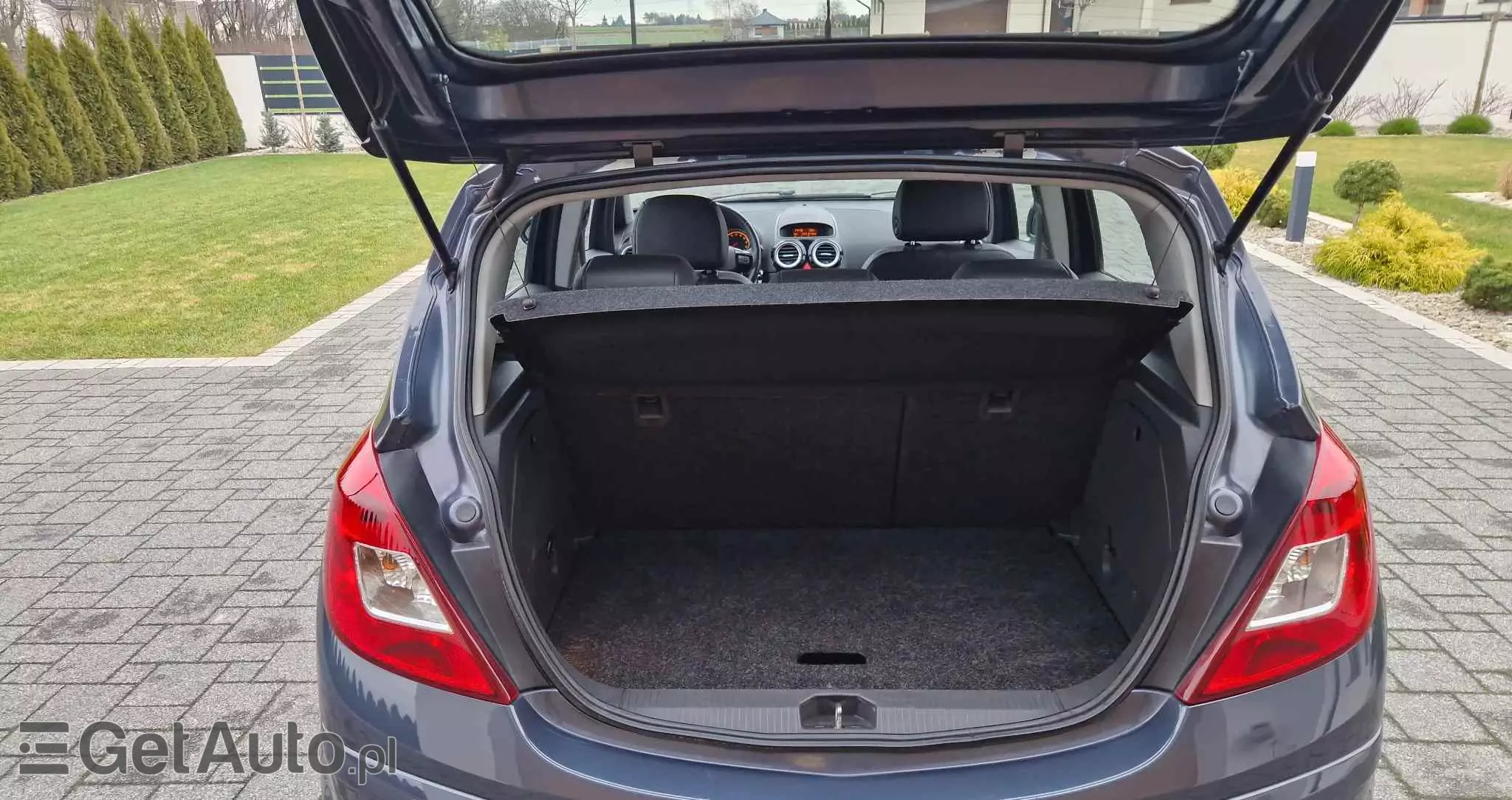 OPEL Corsa 1.4 16V Cosmo