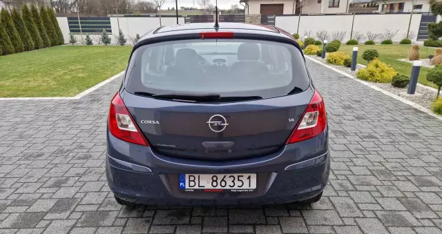 OPEL Corsa 1.4 16V Cosmo