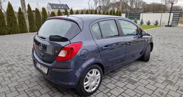 OPEL Corsa 1.4 16V Cosmo