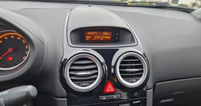 OPEL Corsa 1.4 16V Cosmo