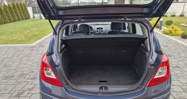 OPEL Corsa 1.4 16V Cosmo