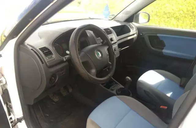 SKODA Fabia 