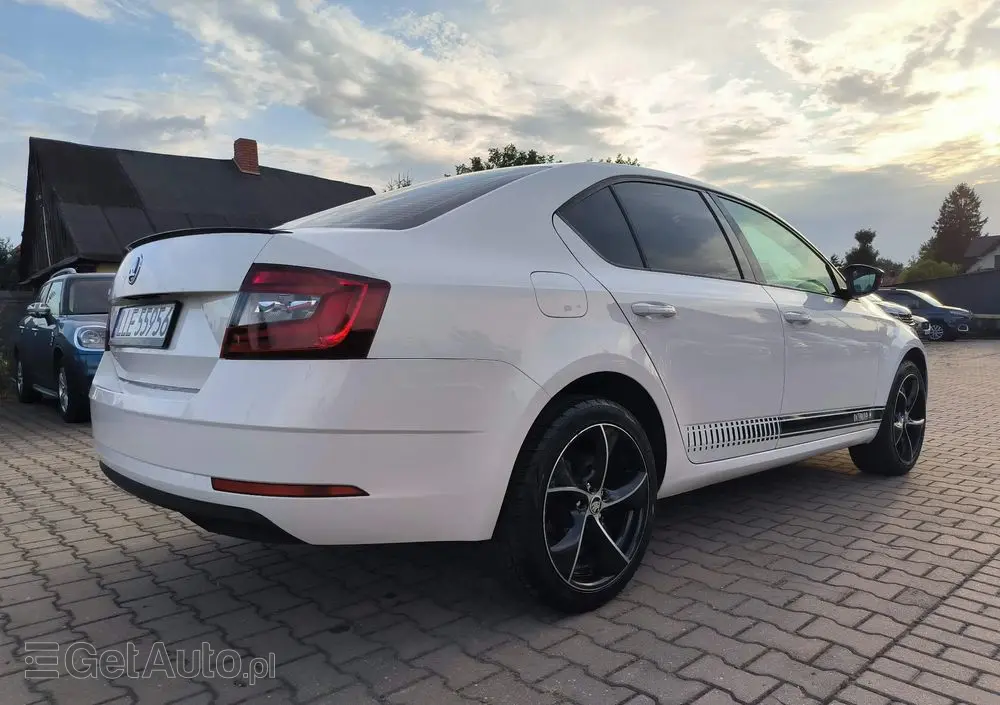 SKODA Octavia 1.5 TSI ACT DSG Sport Edition