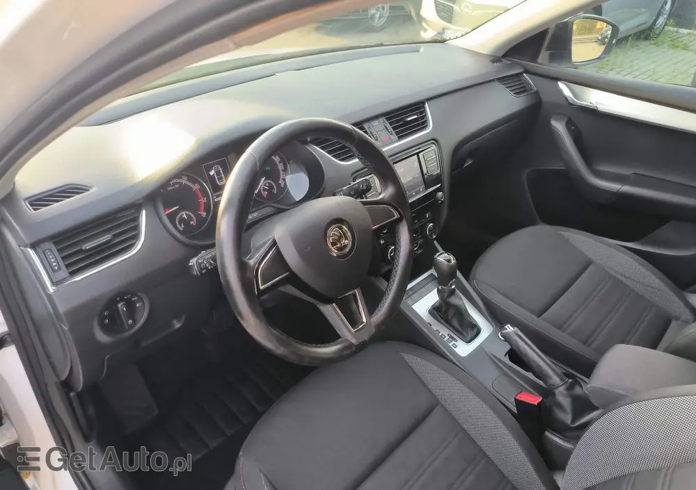 SKODA Octavia 1.5 TSI ACT DSG Sport Edition