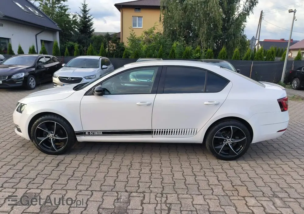 SKODA Octavia 1.5 TSI ACT DSG Sport Edition