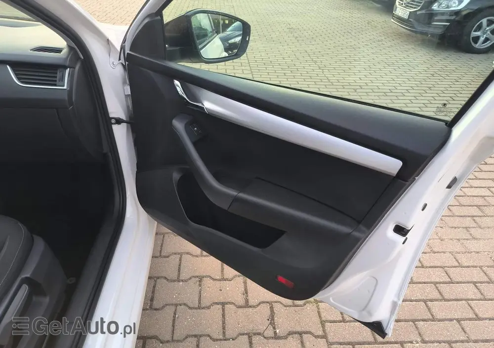 SKODA Octavia 1.5 TSI ACT DSG Sport Edition