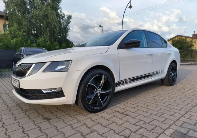 SKODA Octavia 1.5 TSI ACT DSG Sport Edition