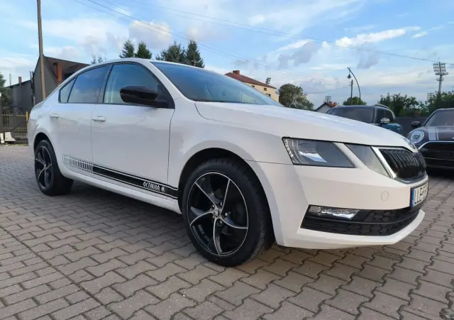 SKODA Octavia 1.5 TSI ACT DSG Sport Edition