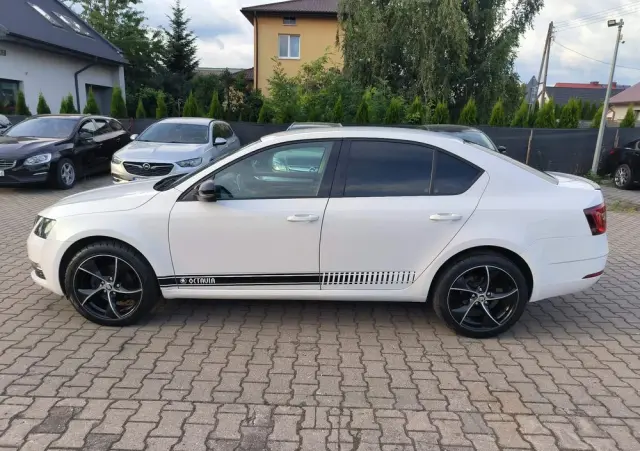 SKODA Octavia 1.5 TSI ACT DSG Sport Edition