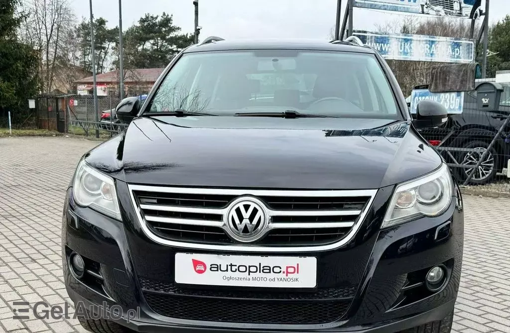 VOLKSWAGEN Tiguan 