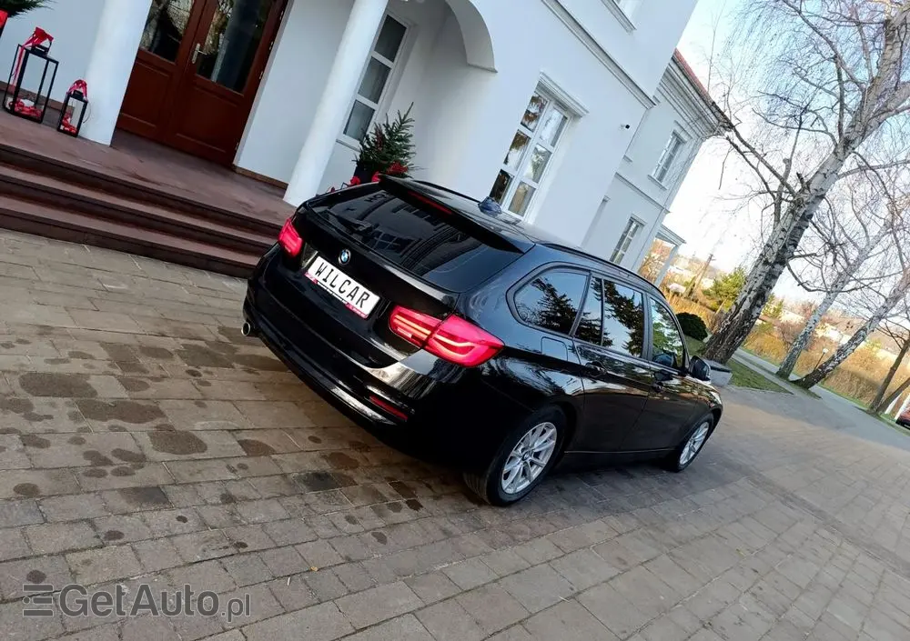 BMW Seria 3 318d DPF Edition Lifestyle