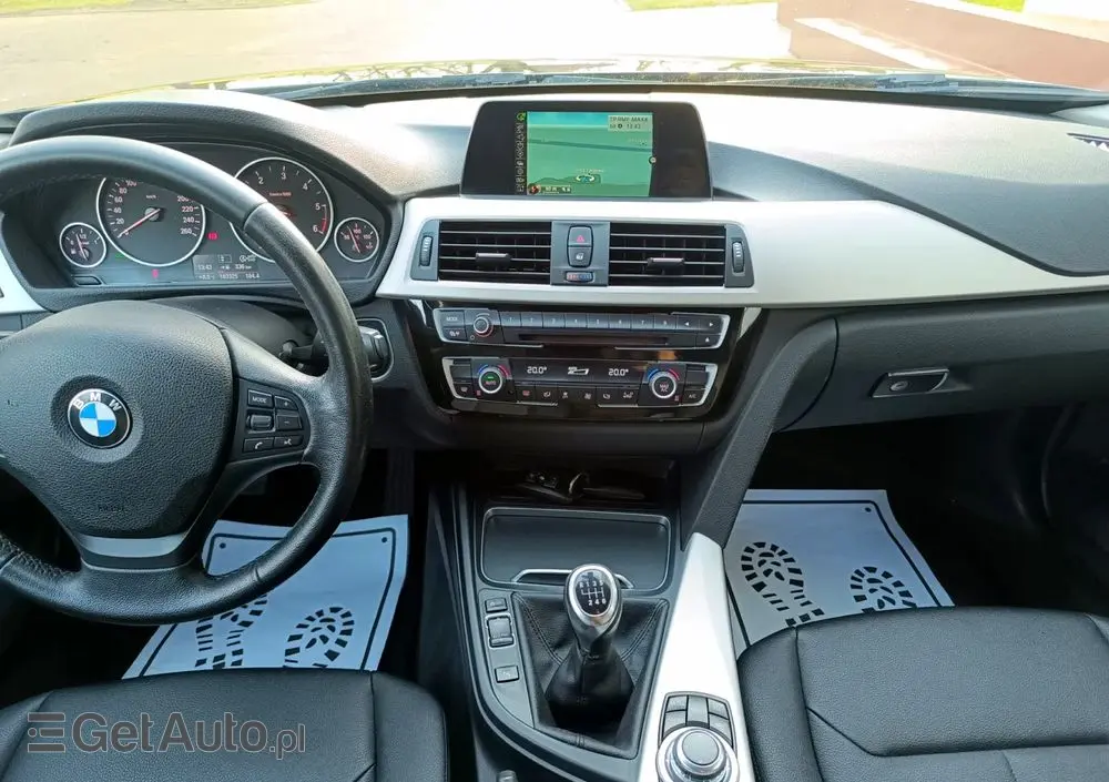 BMW Seria 3 318d DPF Edition Lifestyle