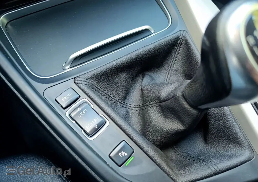 BMW Seria 3 318d DPF Edition Lifestyle