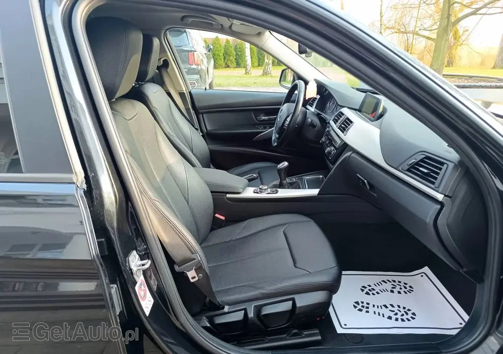 BMW Seria 3 318d DPF Edition Lifestyle