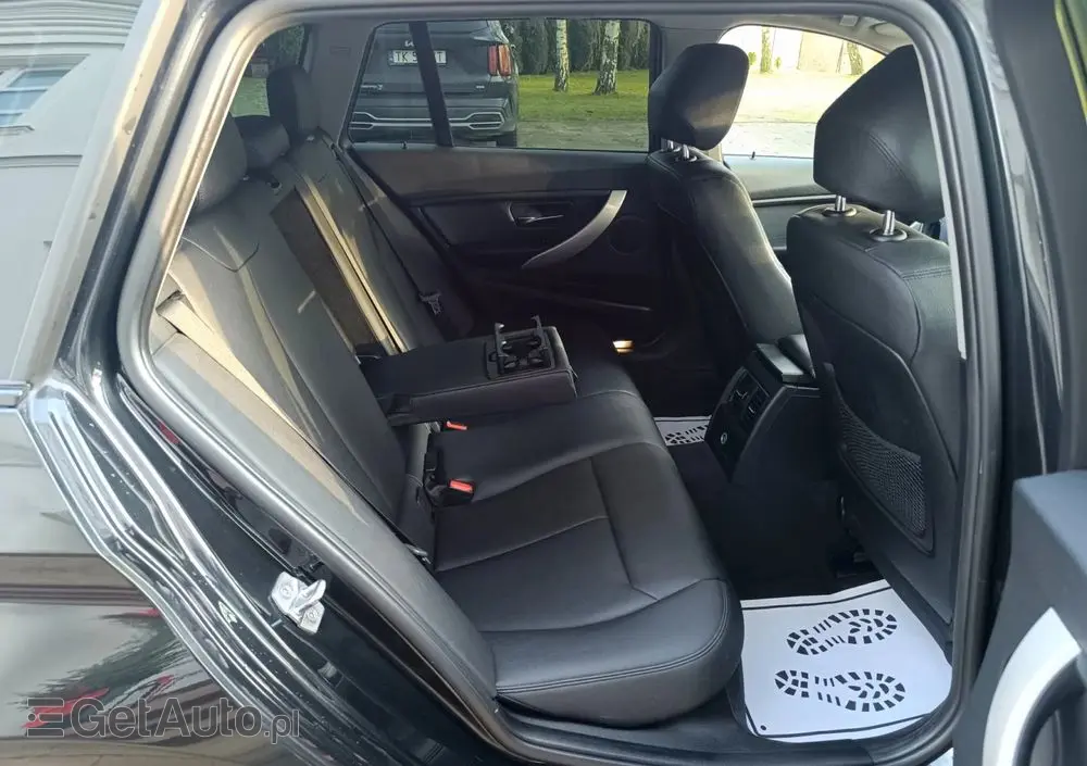 BMW Seria 3 318d DPF Edition Lifestyle