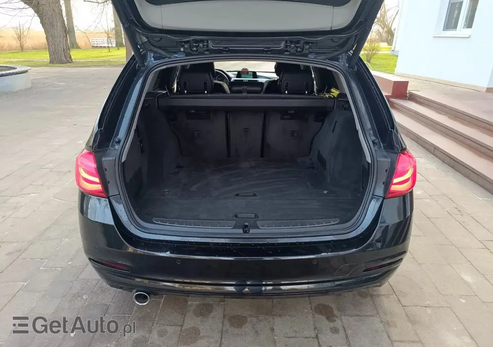 BMW Seria 3 318d DPF Edition Lifestyle