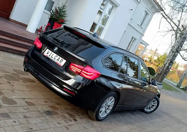 BMW Seria 3 318d DPF Edition Lifestyle