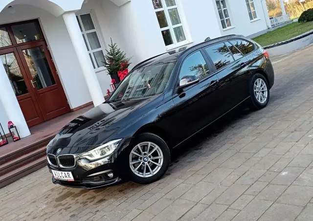 BMW Seria 3 318d DPF Edition Lifestyle