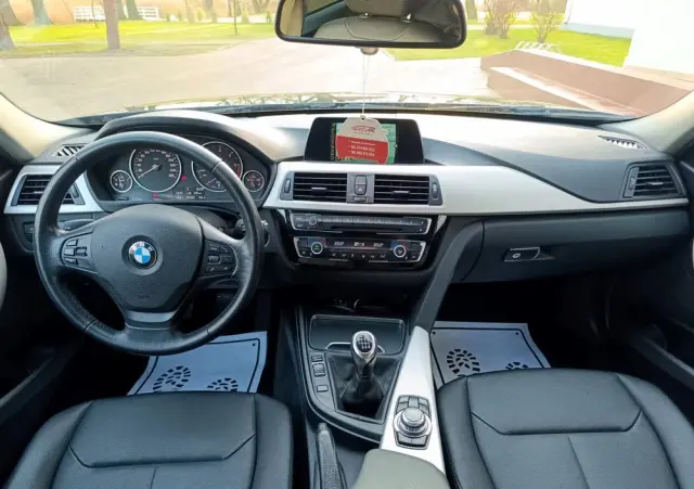 BMW Seria 3 318d DPF Edition Lifestyle